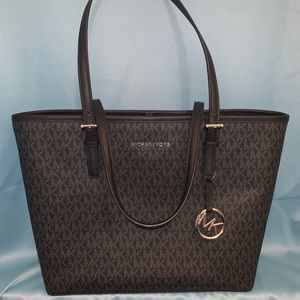 Michael Kors Jet Set Signature Tote, Black